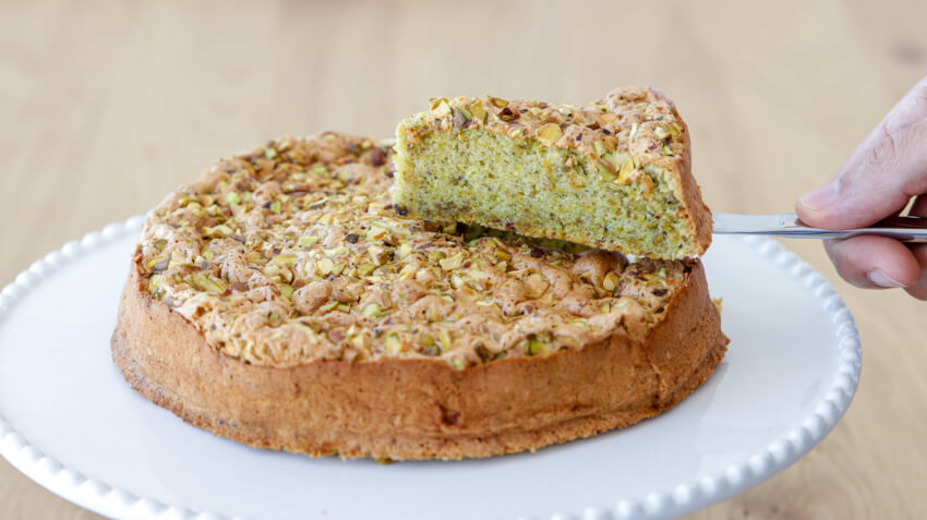 Flourless pistachio cake