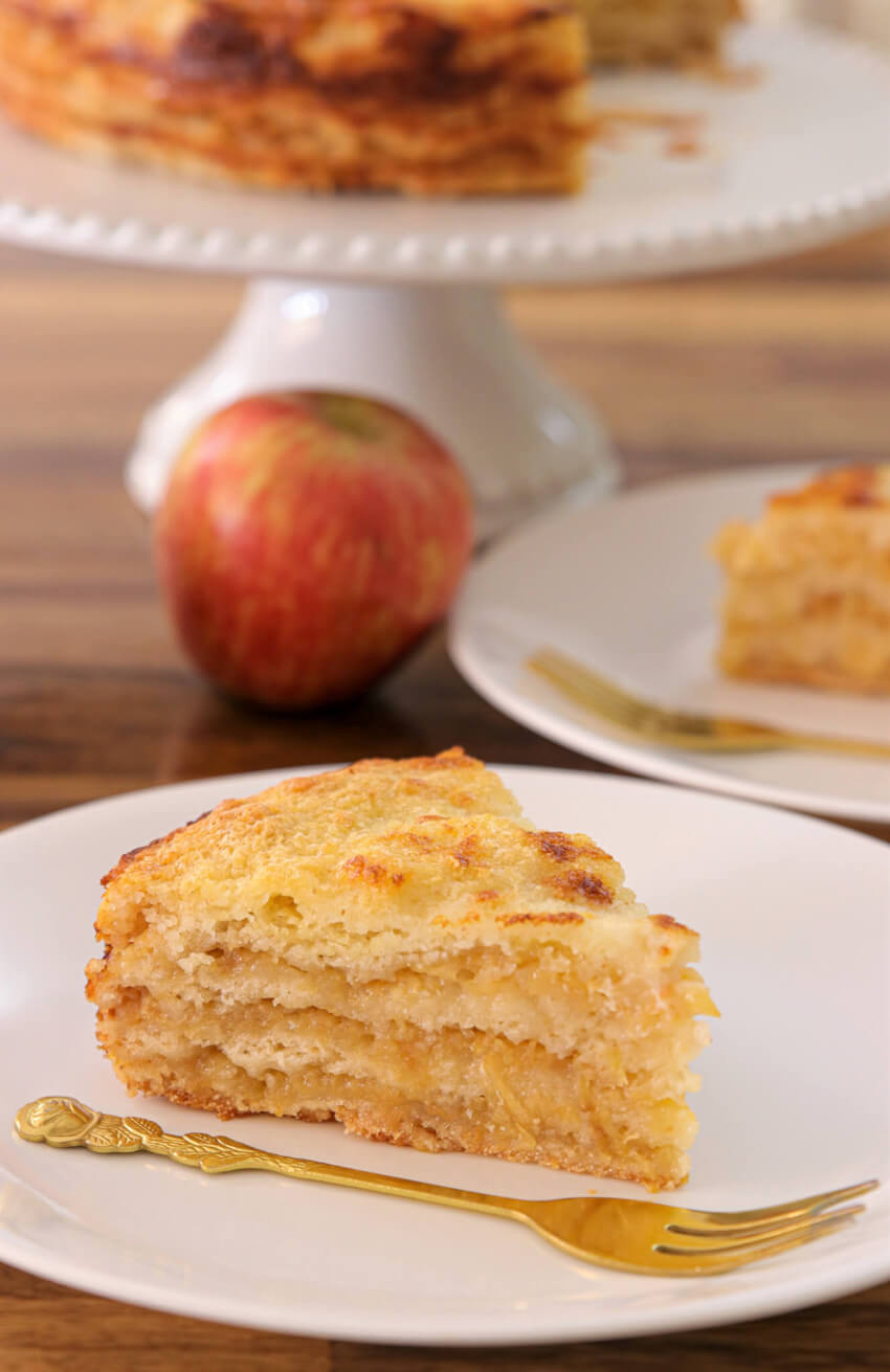 Apple Semolina Cake