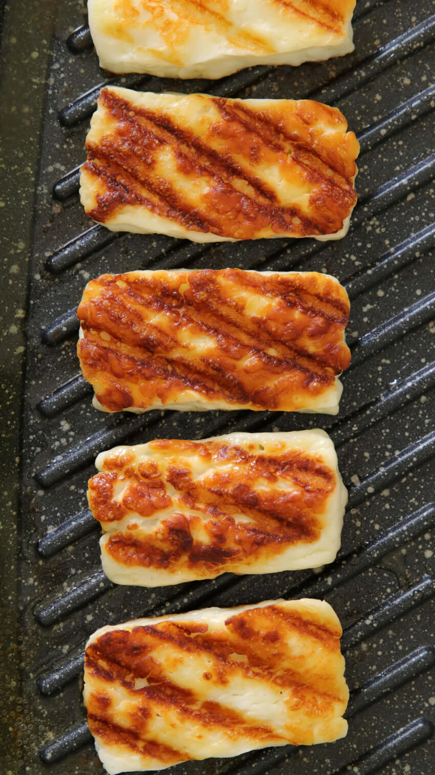 grilled halloumi cheese