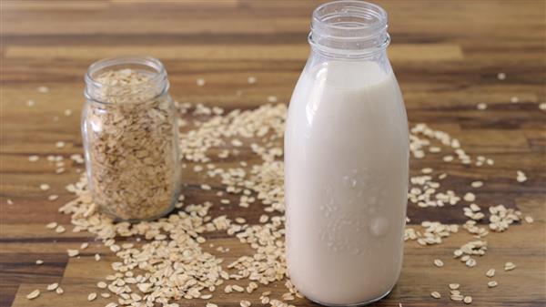 How to Make Oat Milk | Homemade Oat Milk Recipe