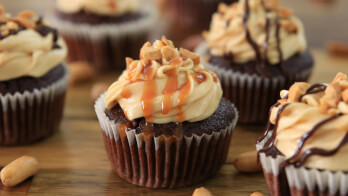 How to Make Peanut Butter Frosting