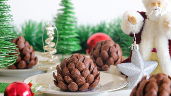 Edible Chocolate Pine Cones | Beautiful Christmas Treat